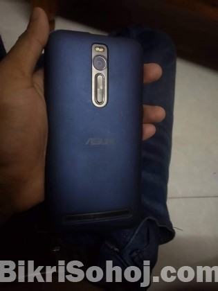 ASUS ZenFone 2